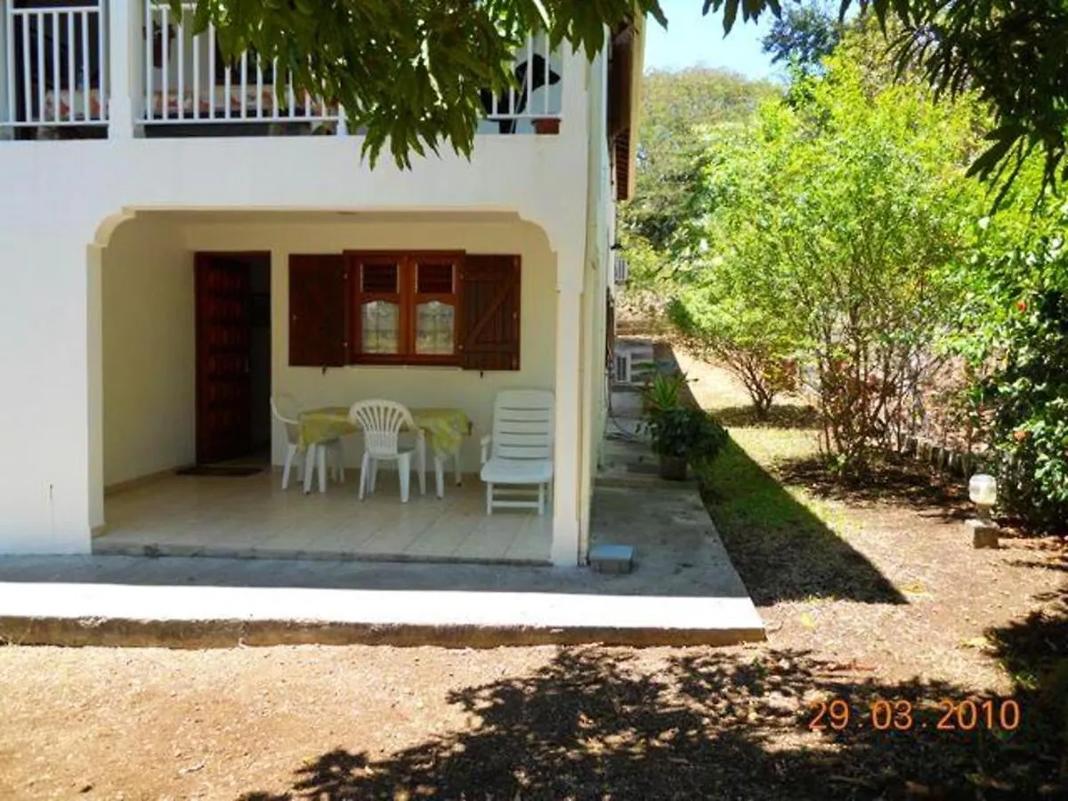 Apartment Appartement Moderne A Sainte Anne Avec Jacuzzi 48 M²